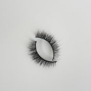 LUXE LASH EFFORTLESS 1