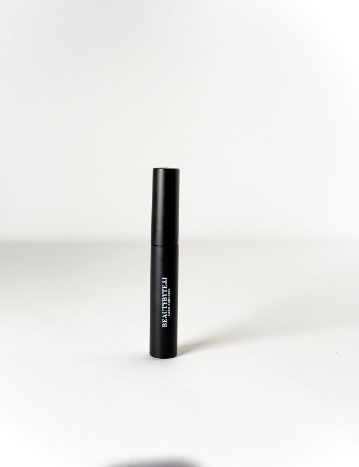 Lash glue