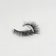 Luxe lash lily(1)